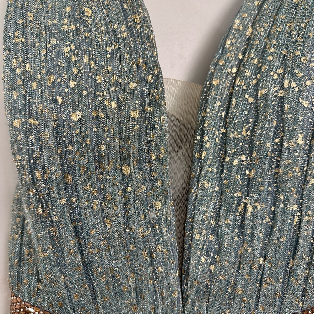 AQUA Foil Fleck Crinkle Mesh Gown - Picture 5 of 5
